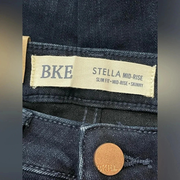 Stella by Buckle Mid-Rise Skinny Stretch Jean size‎ 26 x 31 1/2 New with tags - Picture 15 of 16